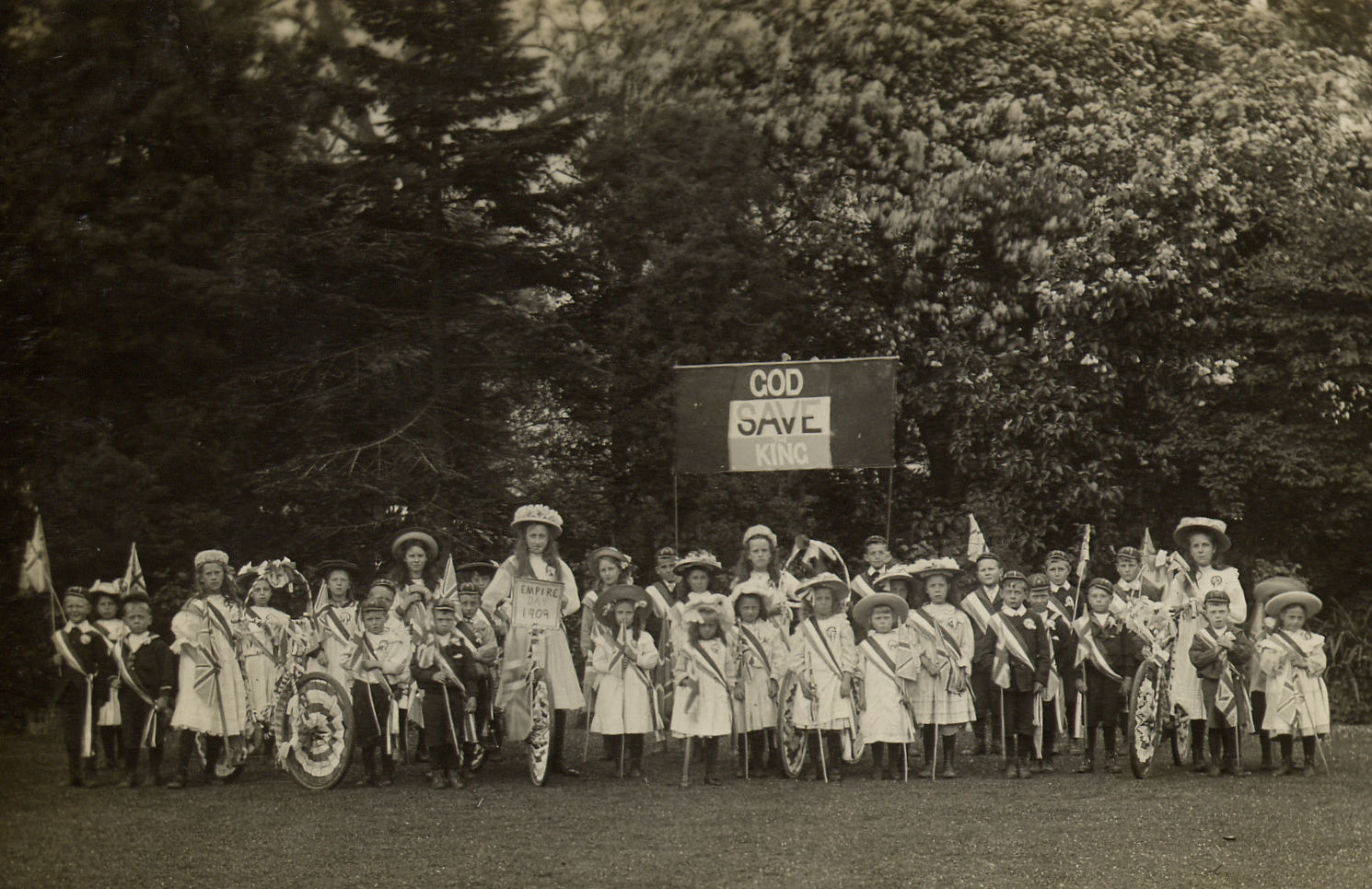 Empire Day Boughton Schoolchildren 1909